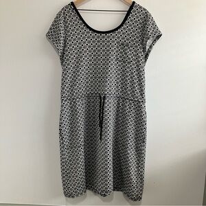 T by Talbots Scoop Neck Casual Dress Black and White Size Large